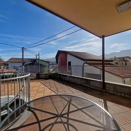 Con Terraza En Niembro